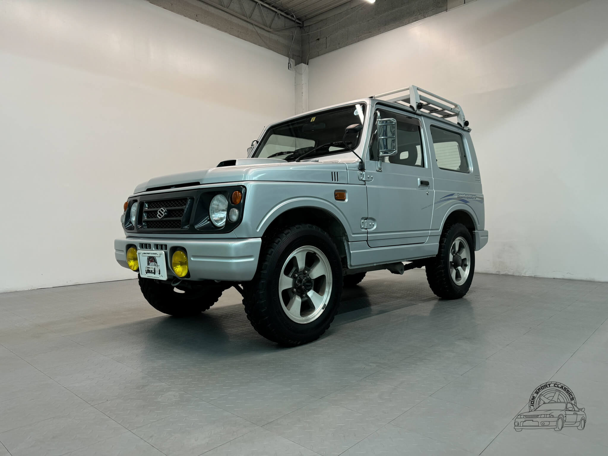 ジムニー 1997 Suzuki Jimny Landventure Sold | JDM Supply