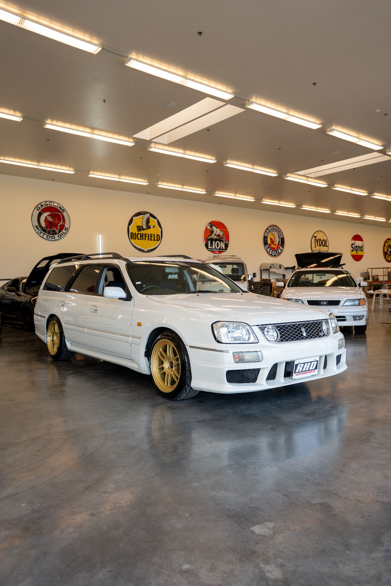 1999 Nissan Stagea RS Four Dayz Edition Sold | JDM Supply
