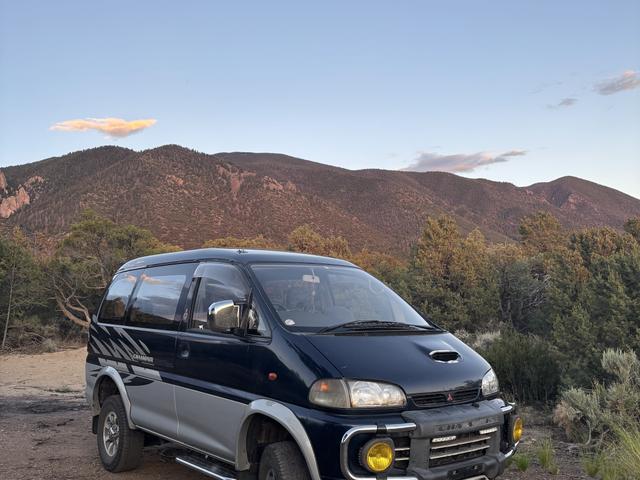 1996 Mitsubishi Delica Space Gear