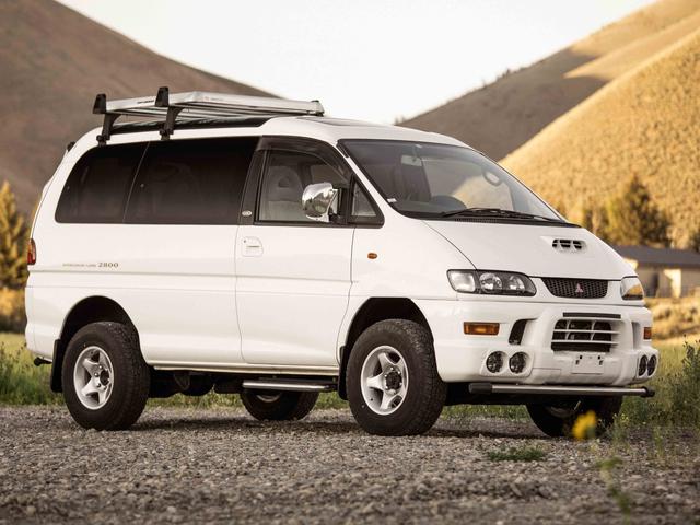 1999 Mitsubishi Delica L400 Space Gear