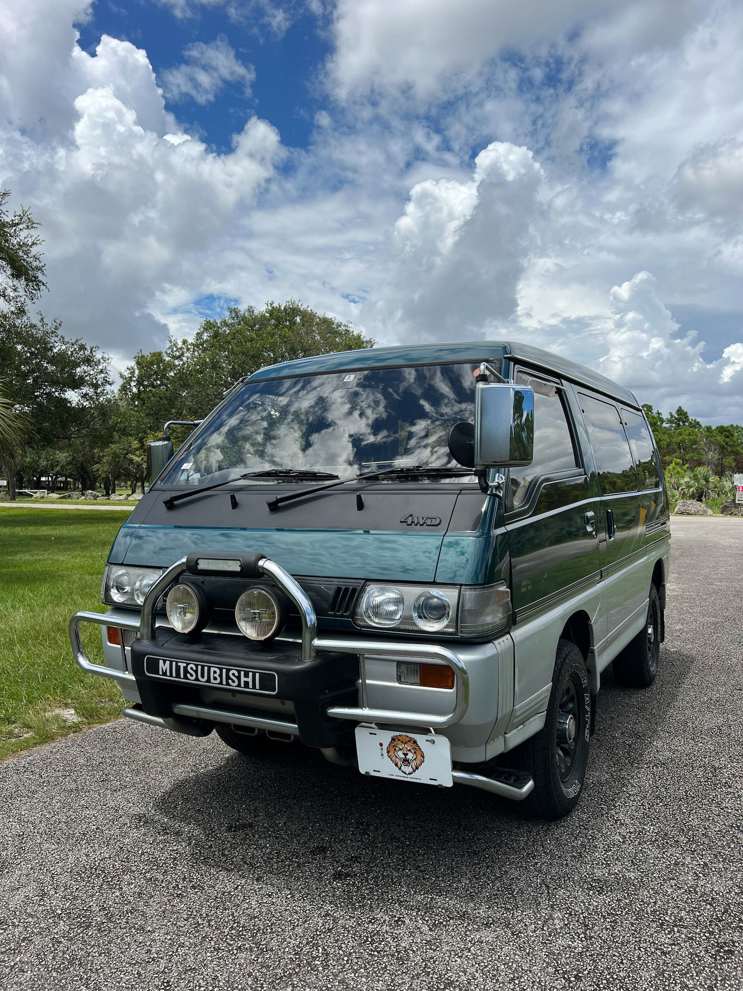 1994 Mitsubishi Delica StarWagon Jasper Edition Sold | JDM Supply