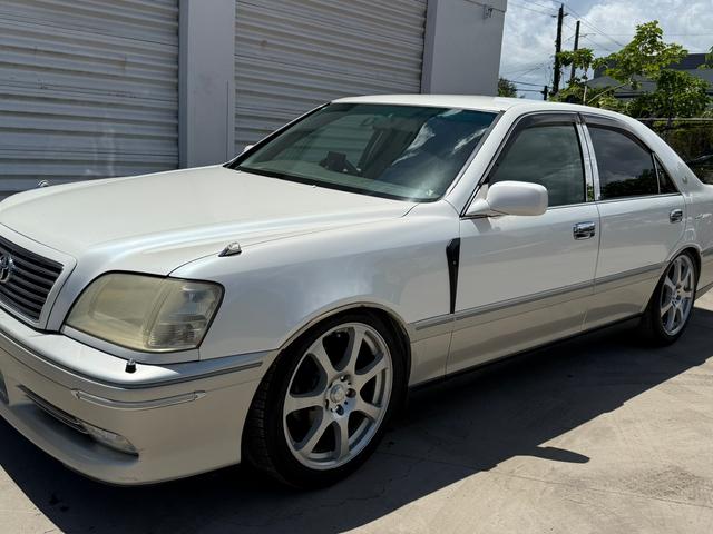 2000 Toyota Crown Royal Saloon