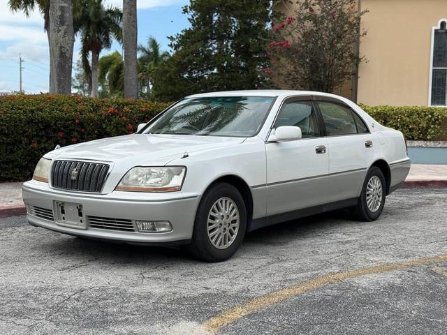 2000 Toyota Crown Majesta