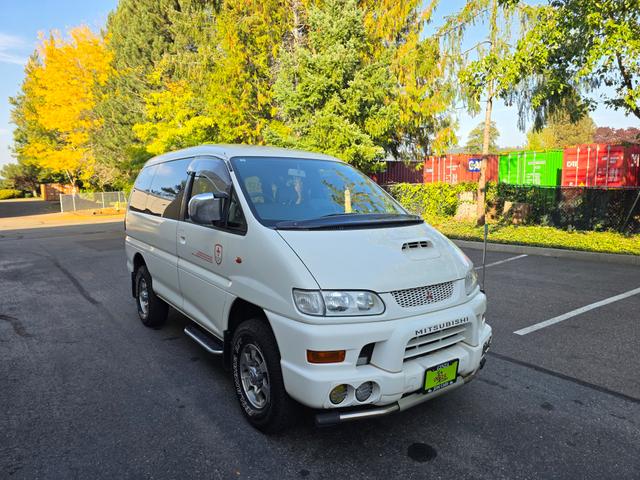 1999 Mitsubishi Delica Chamonix Edition