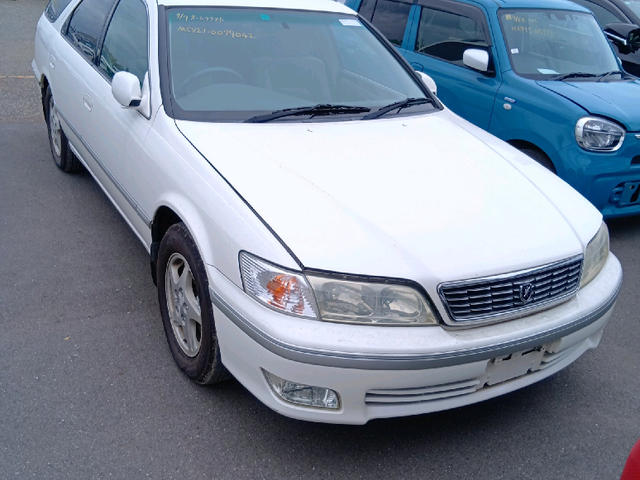 2001 Toyota Mark II Qualis 2.5