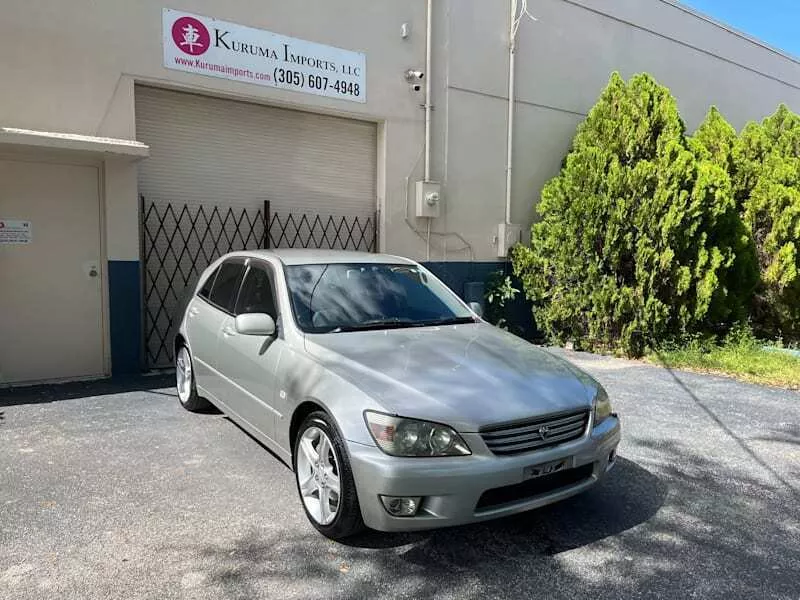 1998 Toyota Altezza AS200 GXE10 For Sale $13,499 - JDM Supply